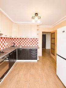 Простора квартира на центральній алеі ЖК Софія Сіті, Миру 40