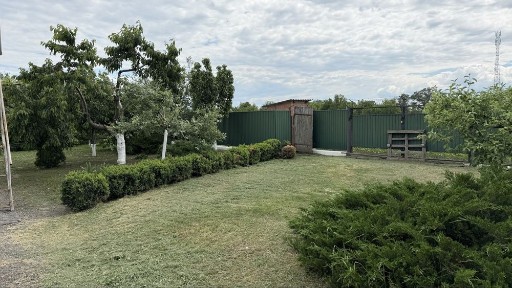 ПРОДАМ хату, участок, свинарник, дачу, в селі