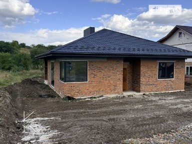 Продам цегляну коробку р-н Лезнево 149 м2 8 соток