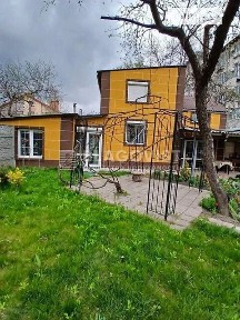 Продаж 2 поверхового будинку з ділянкою на 6 соток, 100 кв. м, 4 кімнати, на вул. Смородинова 4 • ID 34755101