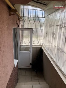 Продаж напівцокольного приміщення-к