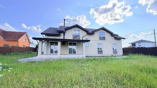 Сучасний будинок під оздобленя