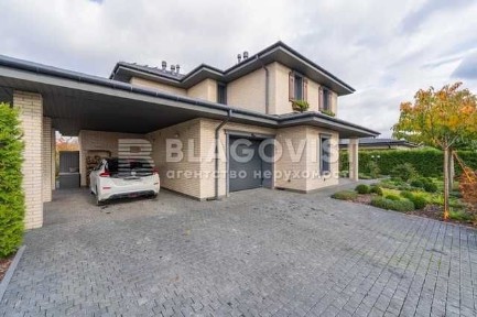 Ходосовка - дом 260 м кв на 18 сотках с выходом на озеро