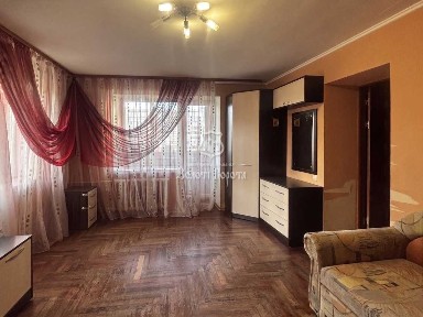Продаж 2-кімнатної квартири 56 м², Героїв Дніпра вул., 34Б