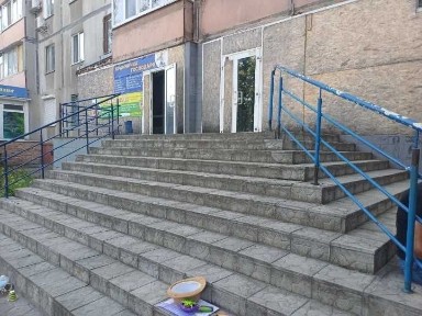 Оренда приміщення під магазин, аптеку, ательє, студію, салон Запоріжжя ВЛАСНИК