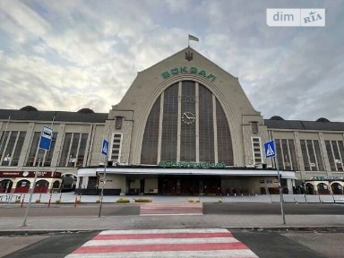 Здається комерційне приміщення на пл. Вокзальна 1, площа 25.73 кв. м • ID 34754965