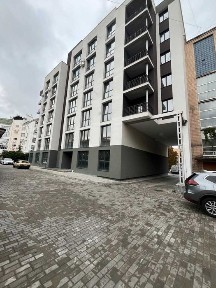 Простора 1-к 57м² з індивідуальним плануванням, Байди Вишневецького, 18