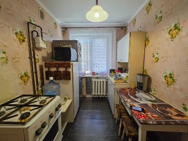 Продается двухкомнатная квартира по проспекту Мира