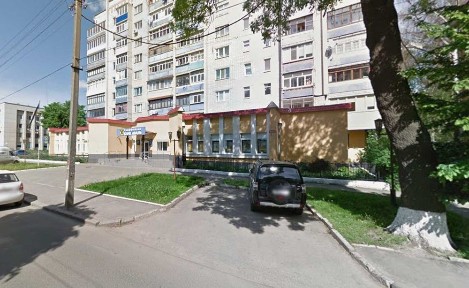 Фасад, комерційне приміщення в центрі Вінниці