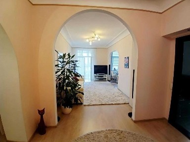 Продаж 3-к кв. Соломянський район. Сталінка з ремонтом, вул Шалімова ( Героїв Севастополя) 20/1