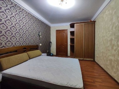 2к студія, ГАЗ, 1 пов., вул. Довженка 12, Шулявка, Шевченківський
