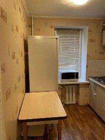 Продам 1-к. квартиру (гостинка) центр Броварів, Незалежності, Держ. програми