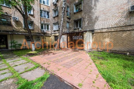 Продаж комерційного приміщення з орендарями 108 м2 Саксаганського 45