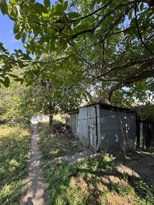 Продам частину будинку з виходом до річки Рось