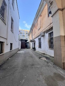 продам 3 комнатную квартиру в центре