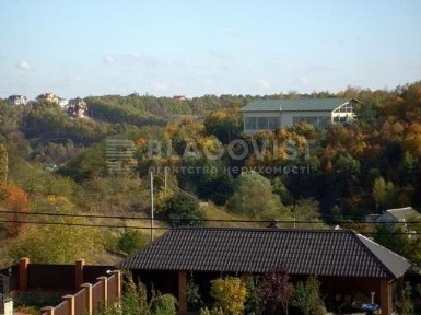 с. Лесники - Дом 387,0м. кв. 10 соток