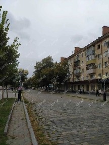 Трикімнатна квартира з видом на театр Гоголя