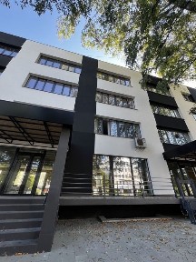 Продається комерційного приміщення в центрі міста|Кавказька