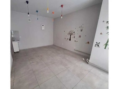 Комерційне приміщення 32.2 м² на вул. Коновальця, 5 (1 поверх)