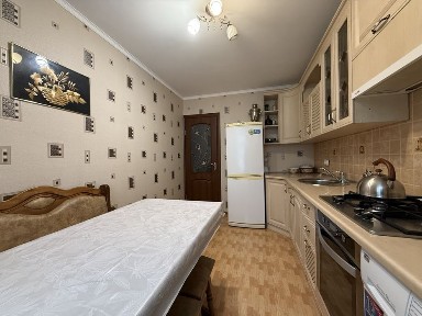 Оренда 2 кімнатна квартира район ЦРБ