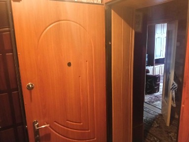 Продам 2-х комнатную квартиру чешка ж/м Слобожанский 5 этаж кирпичный дом