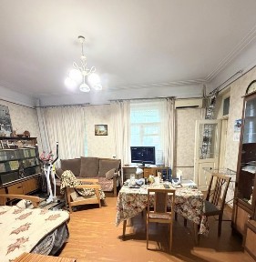 Продам 2ком. квартиру Правый берег Сталинка ул. Арсеничева Площадь 60м2