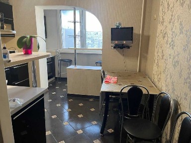 Здам 3к квартиру вул. Кошиця 9 євроремонт! ст. метро Харківська. Позняки