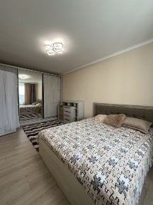 Перша здача квартири, новобудова закритий двір, не далеко від центр. частини, здається для сімейної пари