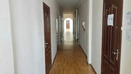 Офісна будівля, 999 кв. м.