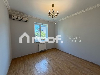 Без % розтермінування продаж будинку 267м2 6 кімнат, 3 поверхи, басейн, сауна, по вулиці Богатирська, метро Героїв Дніпра