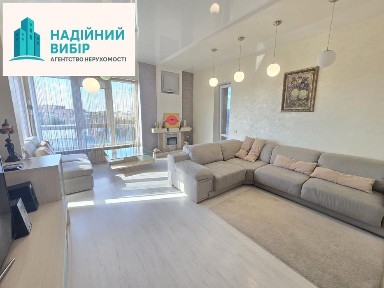 Продаж 3 к. кв. з видом на Каштанову Алею!