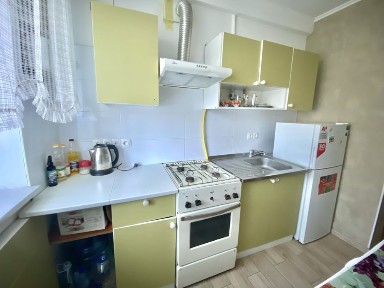 Продаж2 кім вулиця Повітряна