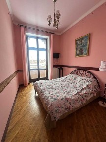 Продаж, 4-км квартира, Центр