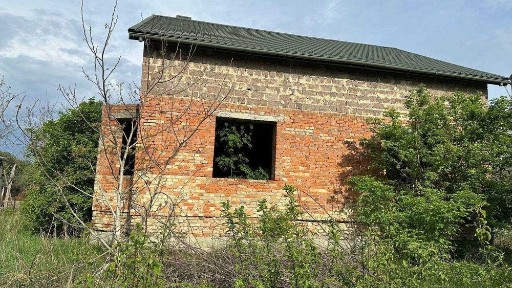 Продаж земельної ділянки з недобудованим будинком у с. Мшана