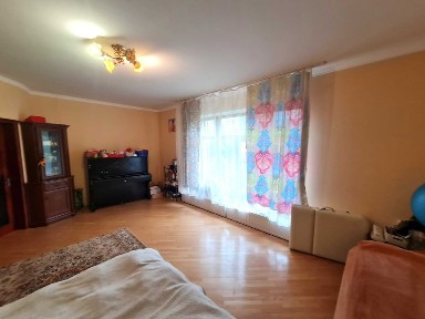 Половина будинку Преміум Класу з окремою територією Солонка