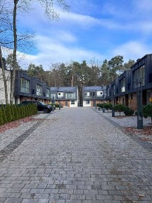 Продаж котеджу у Брюховичах 130 м² + горище 45 м² у закритому котеджному містечку GreenL Поруч сосновий ліс, тиша, свіже повітря.