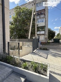Продаж комерційного приміщення на вул. Васильченка Степана 16, площа 105 кв. м • ID 34762616
