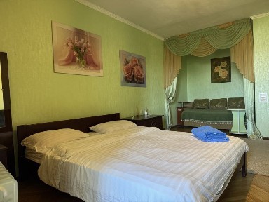 Продається 1к відова квартира на Лівобережній. Туманяна 8