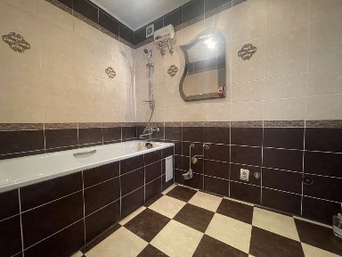 Продам 1-кімнатну квартиру в Українці, вул. Соснова, 1