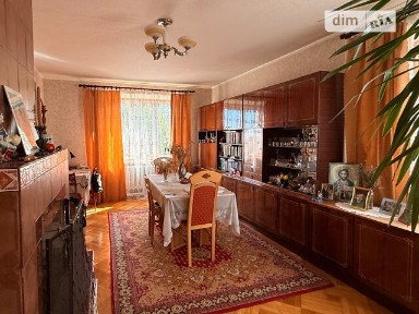 Продаж 3 поверхового будинку з верандою і ділянкою на 10 соток, 310 кв. м, 5 кімнат, на вул. Марії Приймаченко • ID 34760998