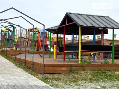 Продаж 1 поверхового таунхауса з ділянкою на 3.1 сотки, 98 кв. м, 3 кімнати, на вул. Новодвірська • ID 34760517