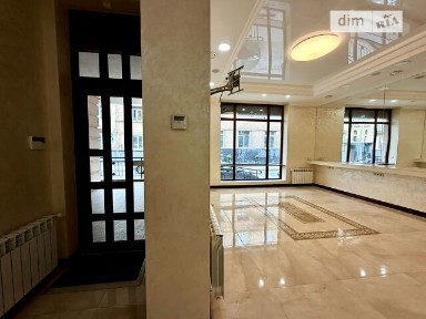 Продаж комерційного приміщення на вул. Русових 3, площа 122 кв. м • ID 34529778