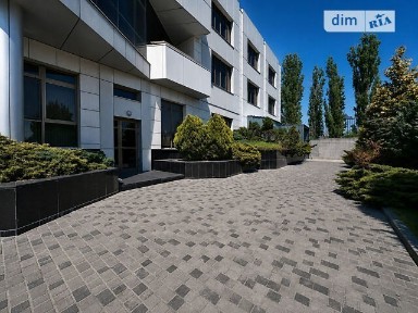 Продаж комерційного приміщення на вул. Передова, площа 2700 кв. м • ID 34496621