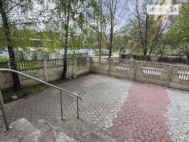 Продаж комерційного приміщення на мас. Тополя-2 38, площа 181.9 кв. м • ID 34199184
