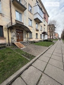 Продаж комерційного приміщення на вул. Грушевського 4, площа 99.9 кв. м • ID 34147033