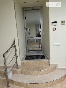 Продаж комерційного приміщення на вул. Богдана Хмельницького 9, площа 81.6 кв. м • ID 34089080