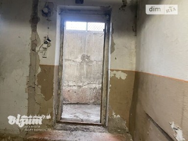 Продаж комерційного приміщення на просп. Злуки, площа 240 кв. м • ID 34002362