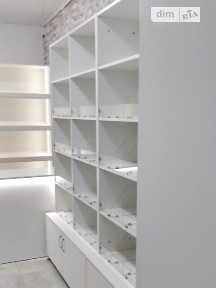Продаж комерційного приміщення на бул. Лесі Українки 14А, площа 11 кв. м • ID 33991002