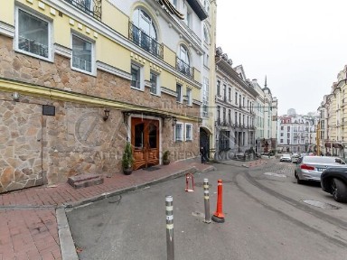 Продаж комерційного приміщення на вул. Воздвиженська 58, площа 1169.3 кв. м • ID 33973102