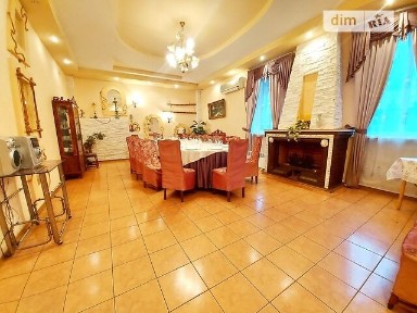 Продаж комерційного приміщення на просп. Івана Мазепи 43, площа 202 кв. м • ID 33871937